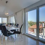 Allegra Villa *