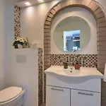 Allegra Villa *