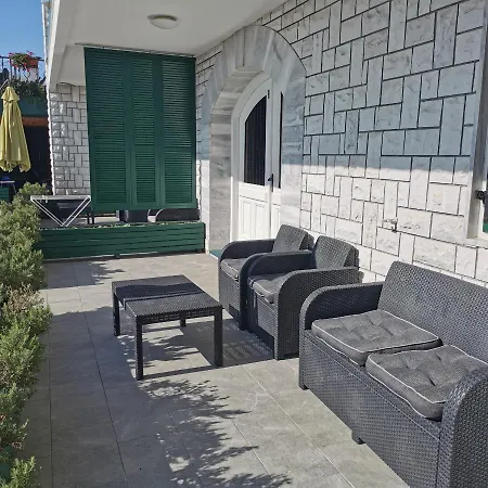 Allegra Apartment